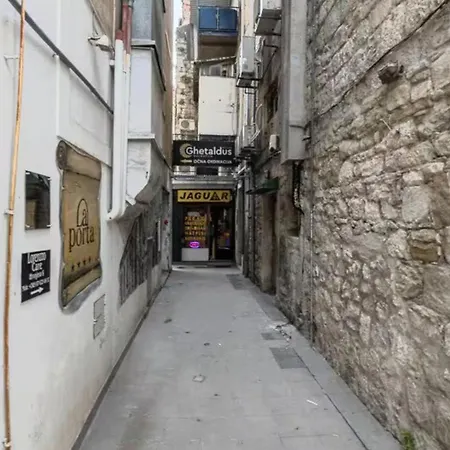 Guest house Silver Gate Rooms-diocletian's Palace 3*