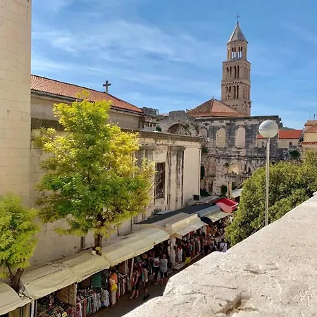 Silver Gate Rooms-diocletian's Palace Split