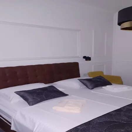 Guest house Silver Gate Rooms-diocletian's Palace Split
