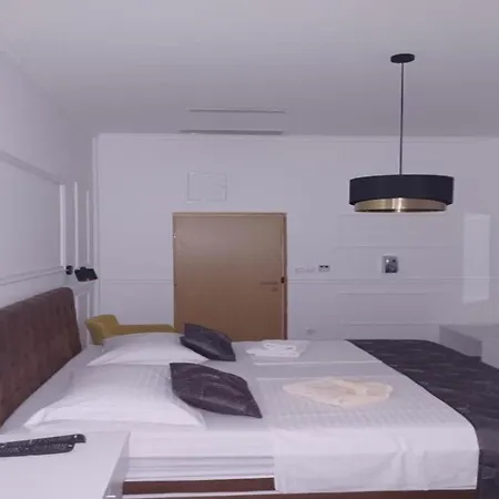 Silver Gate Rooms-diocletian's Palace Guest house Split